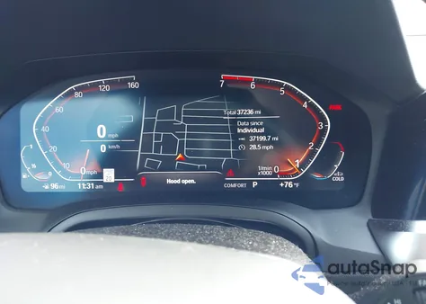 2021 BMW 330I xDrive z USA, uszkodzony, nr VIN 3MW5R7J03M8C05842